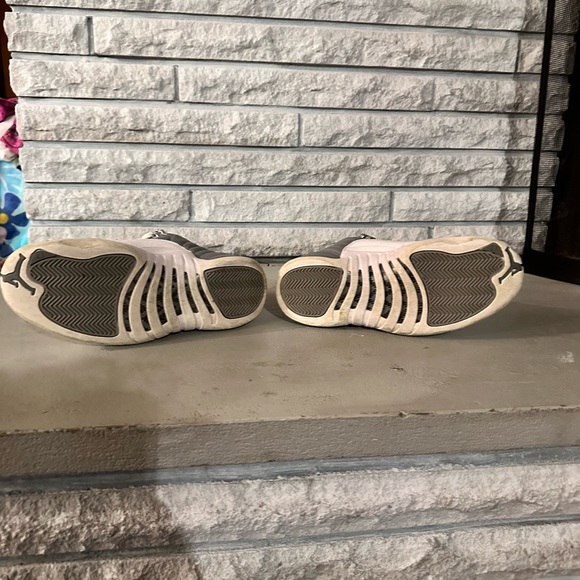 Jordan’s size 8 teen/men - Picture 5 of 6